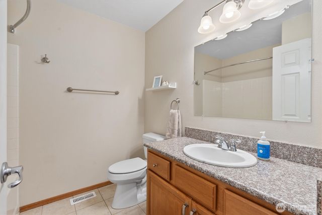 26127 145th Avenue SE, Kent, WA 98042