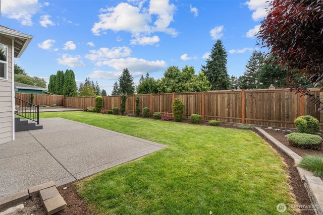 26127 145th Avenue SE, Kent, WA 98042