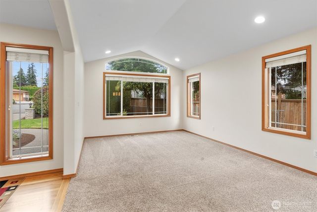 26127 145th Avenue SE, Kent, WA 98042