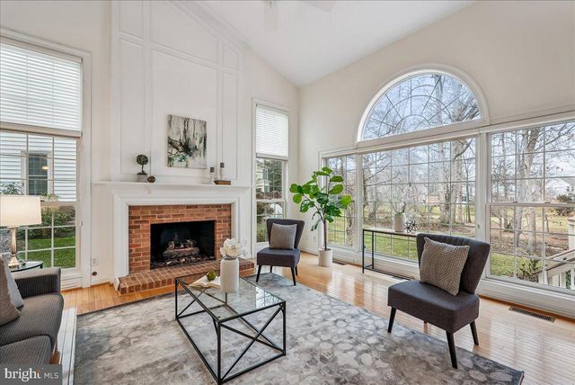 8411 BLACK STALLION PL, Vienna, VA 22182