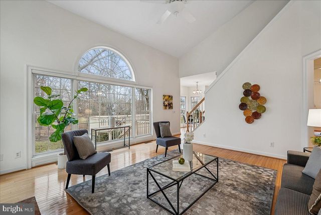 8411 BLACK STALLION PL, Vienna, VA 22182