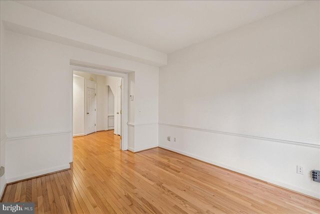 8411 BLACK STALLION PL, Vienna, VA 22182