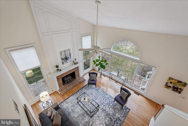 8411 BLACK STALLION PL, Vienna, VA 22182