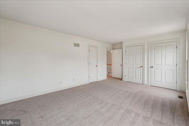 8411 BLACK STALLION PL, Vienna, VA 22182