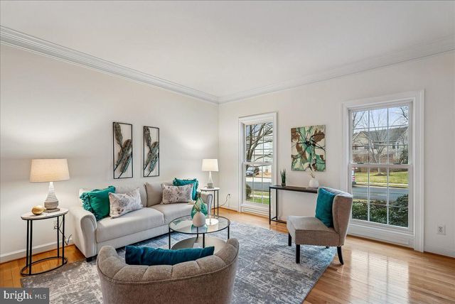 8411 BLACK STALLION PL, Vienna, VA 22182