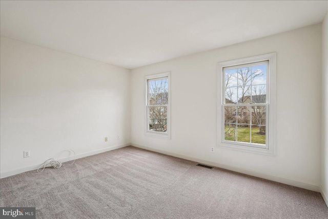 8411 BLACK STALLION PL, Vienna, VA 22182