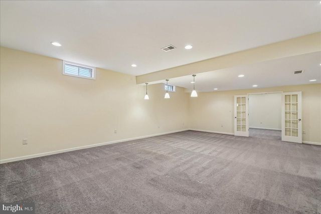 8411 BLACK STALLION PL, Vienna, VA 22182