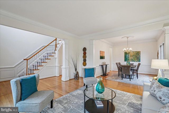 8411 BLACK STALLION PL, Vienna, VA 22182