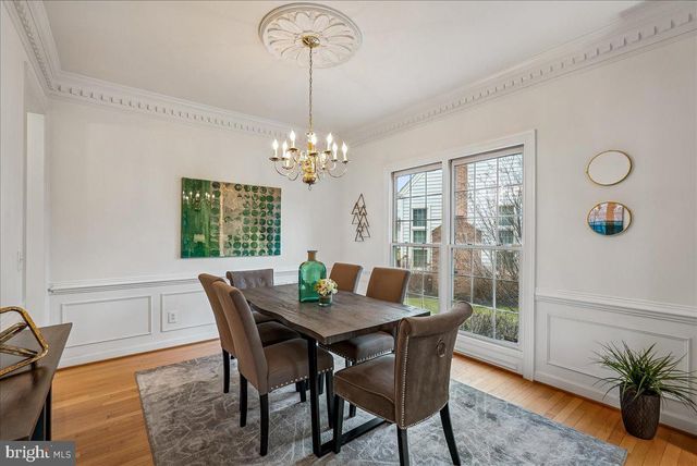 8411 BLACK STALLION PL, Vienna, VA 22182