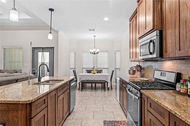 3818 Pennine Way, Corpus Christi, TX 78414