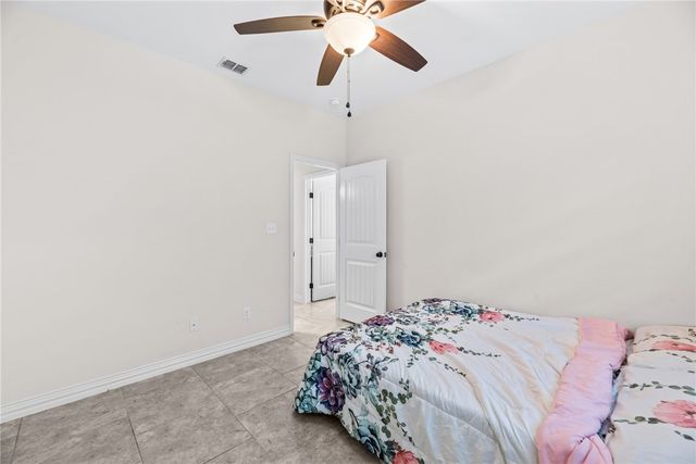 3818 Pennine Way, Corpus Christi, TX 78414