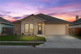 3818 Pennine Way, Corpus Christi, TX 78414