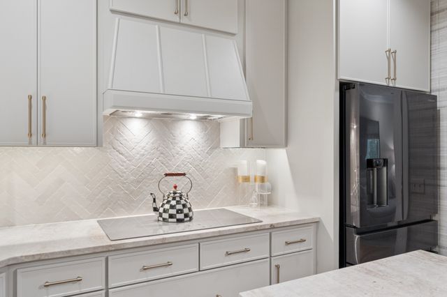 3737 West End Ave Apt 205, Nashville, TN 37205