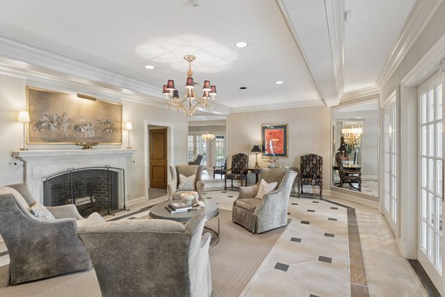 3737 West End Ave Apt 205, Nashville, TN 37205