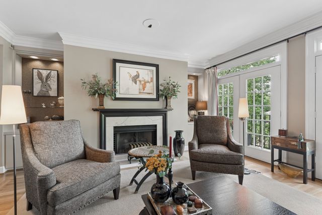 3737 West End Ave Apt 205, Nashville, TN 37205
