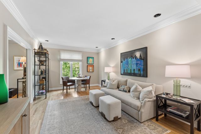 3737 West End Ave Apt 205, Nashville, TN 37205