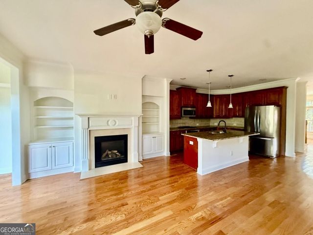 7670 Willoughby Court, Alpharetta, GA 30005