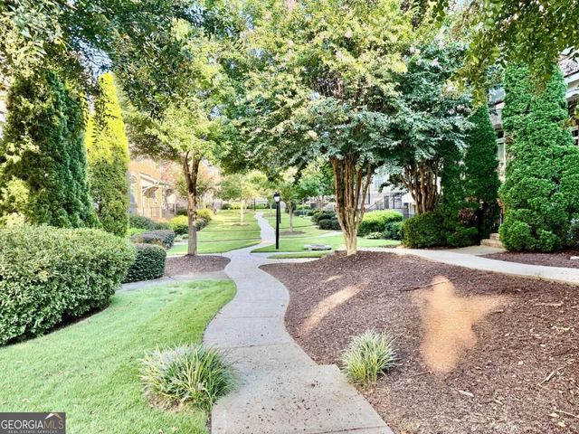 7670 Willoughby Court, Alpharetta, GA 30005