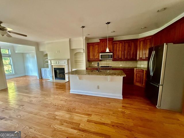 7670 Willoughby Court, Alpharetta, GA 30005
