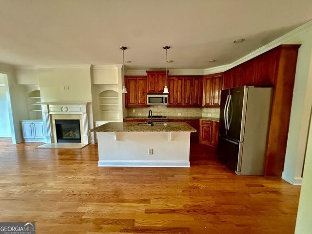 7670 Willoughby Court, Alpharetta, GA 30005