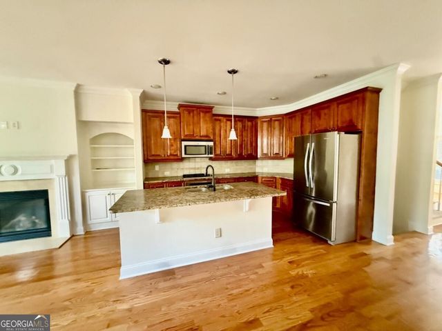 7670 Willoughby Court, Alpharetta, GA 30005