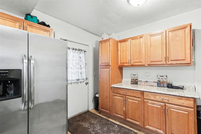 1022 Dayton Avenue, Kalamazoo, MI 49048