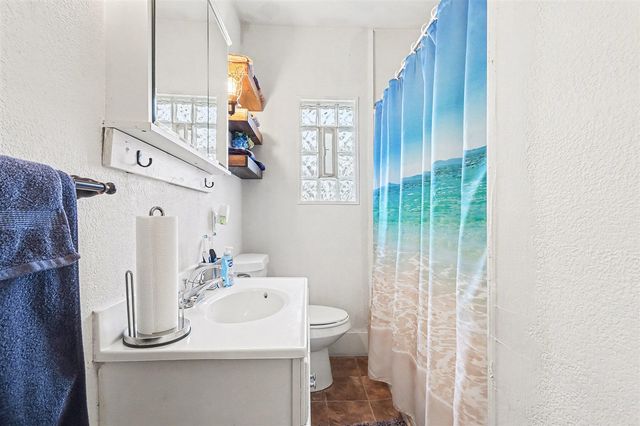 1022 Dayton Avenue, Kalamazoo, MI 49048