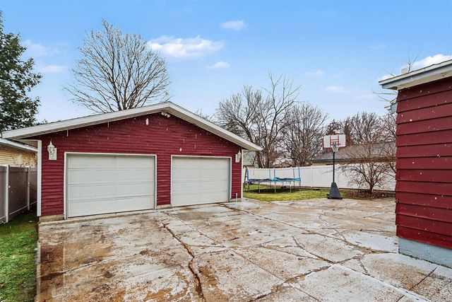 1022 Dayton Avenue, Kalamazoo, MI 49048