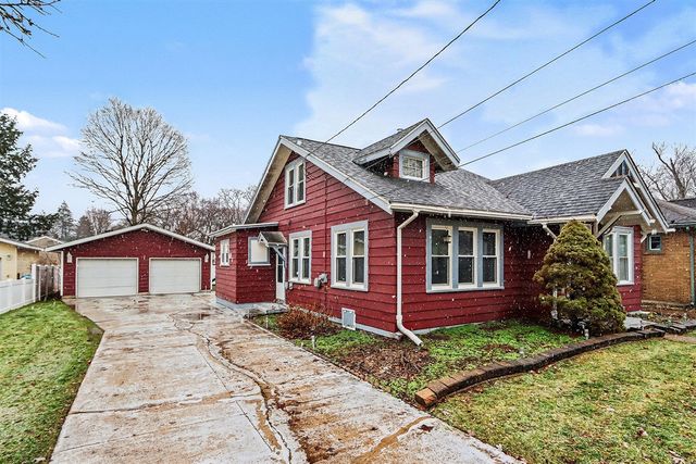 1022 Dayton Avenue, Kalamazoo, MI 49048