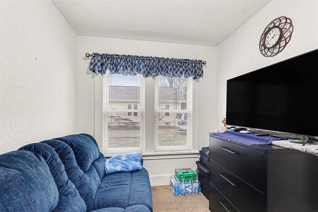 1022 Dayton Avenue, Kalamazoo, MI 49048