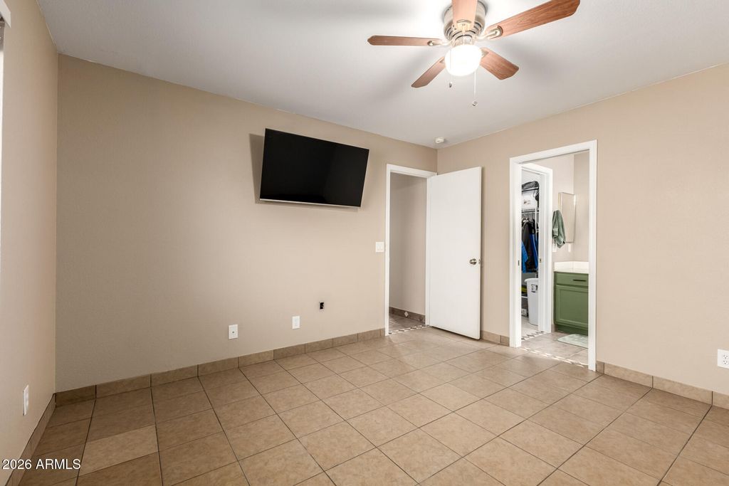 Image 13 of property listing at 22 W INGRAM Street, Mesa, AZ 85201