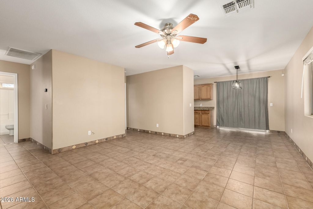 Image 5 of property listing at 22 W INGRAM Street, Mesa, AZ 85201