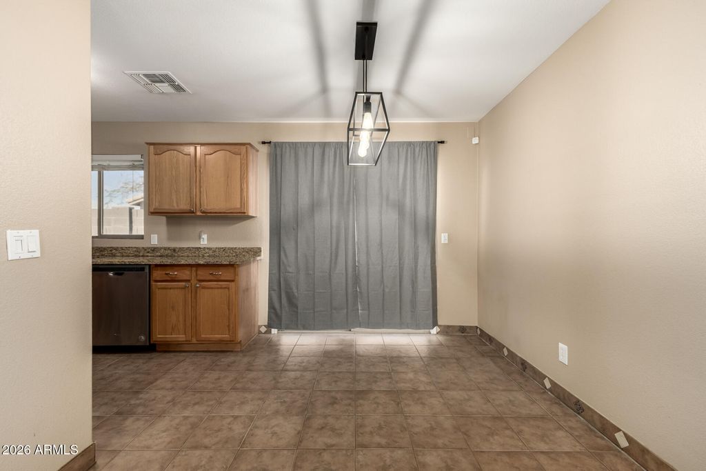 Image 6 of property listing at 22 W INGRAM Street, Mesa, AZ 85201