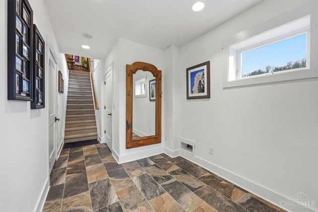 253 St Peters Street, Cincinnati, OH 45226