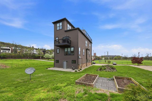 253 St Peters Street, Cincinnati, OH 45226