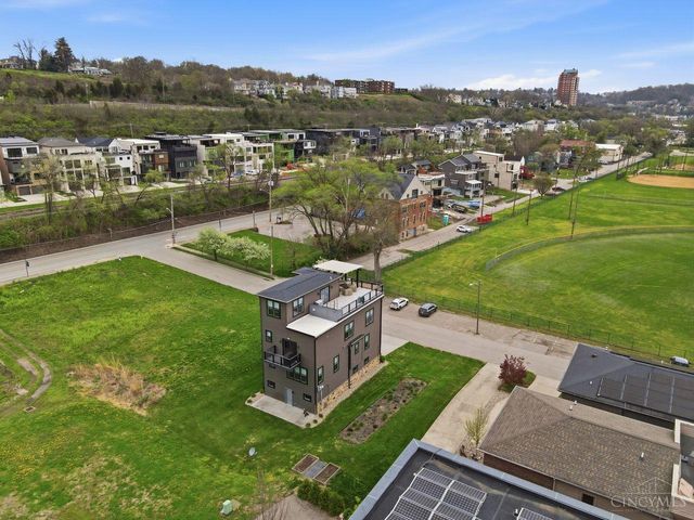 253 St Peters Street, Cincinnati, OH 45226