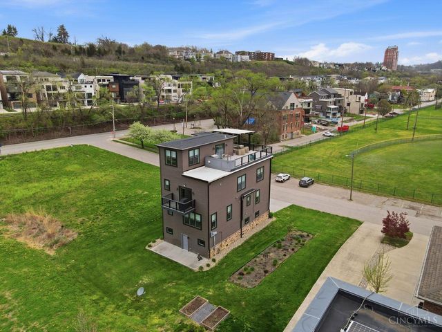 253 St Peters Street, Cincinnati, OH 45226