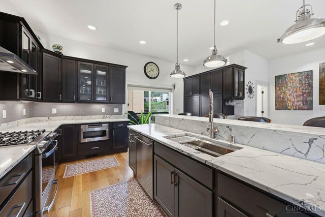 253 St Peters Street, Cincinnati, OH 45226