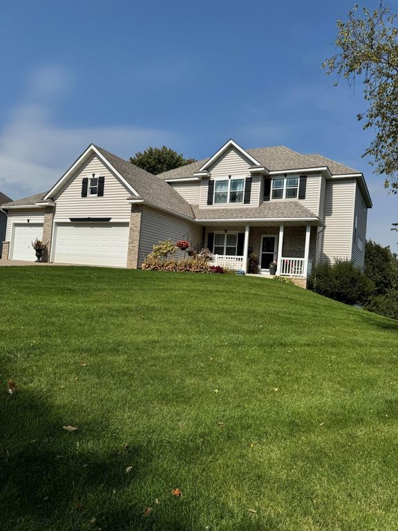 1404 Featherstone Road, Hastings, MN 55033
