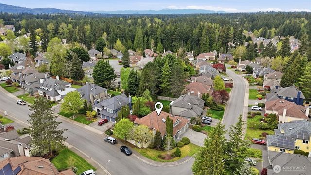26057 SE 38th St, Sammamish, WA 98029