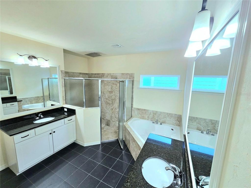 Image 31 of property listing at 7873 SW 80TH DRIVE, Gainesville, FL 32608