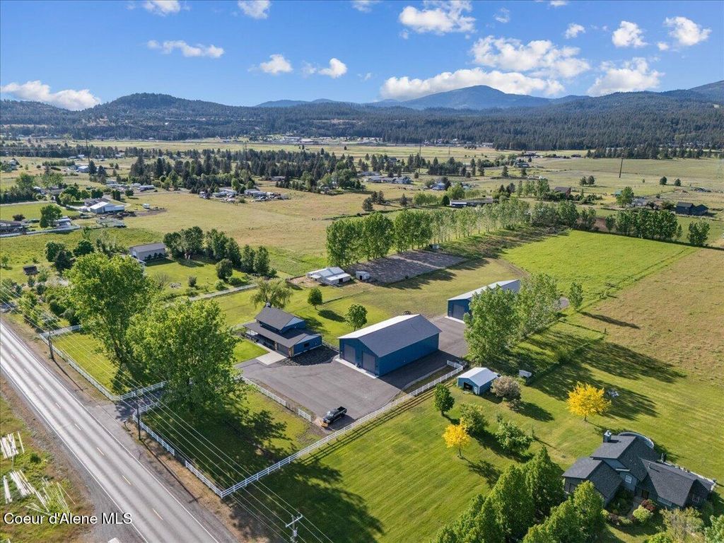 12489 W Hayden AVE, Post Falls, ID 83854 photo 4