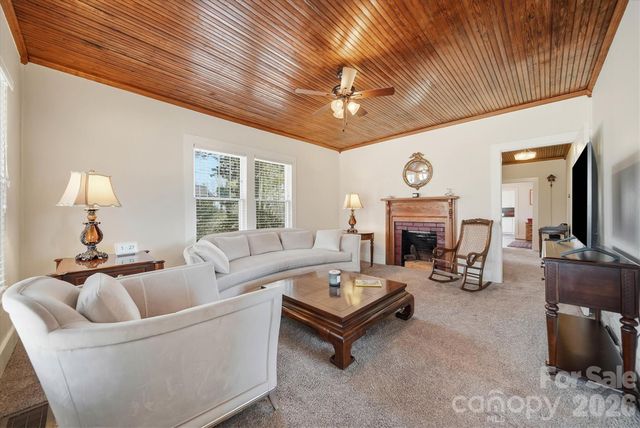 113 Leonhardt Road, Morganton, NC 28655