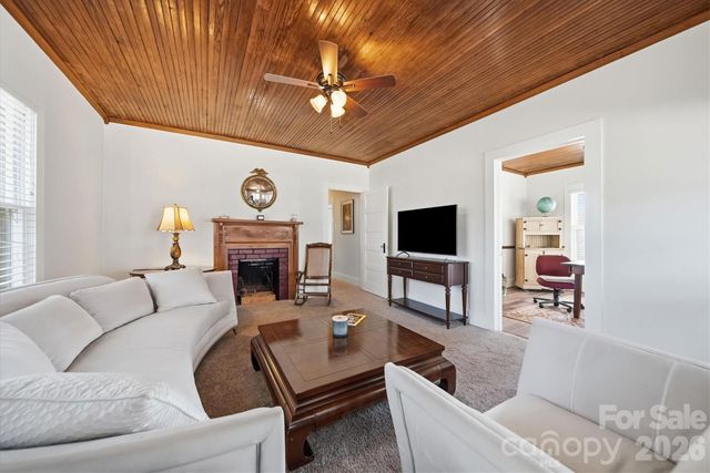 113 Leonhardt Road, Morganton, NC 28655