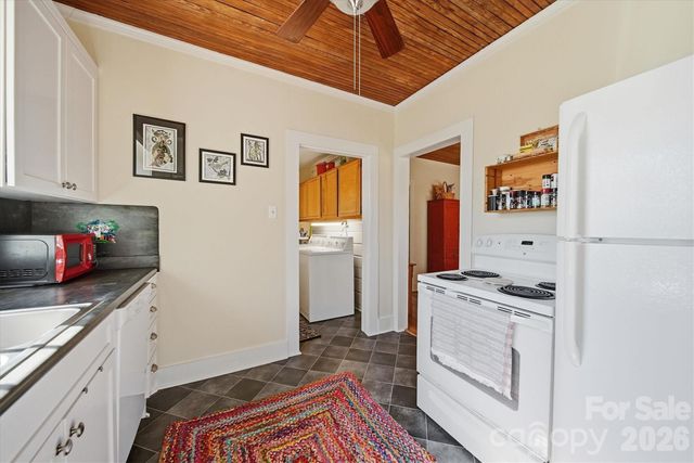 113 Leonhardt Road, Morganton, NC 28655