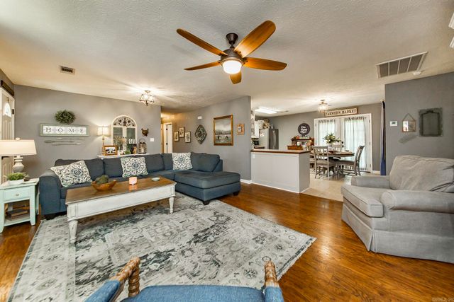 40 Spears Drive, Ward, AR 72176