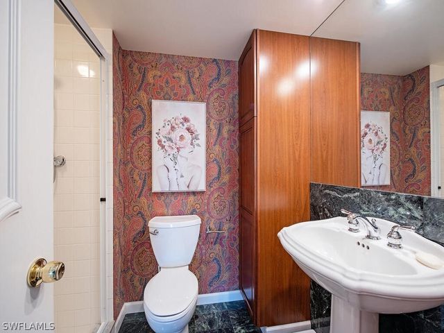 2900 GULF SHORE BLVD N 410, Naples, FL 34103