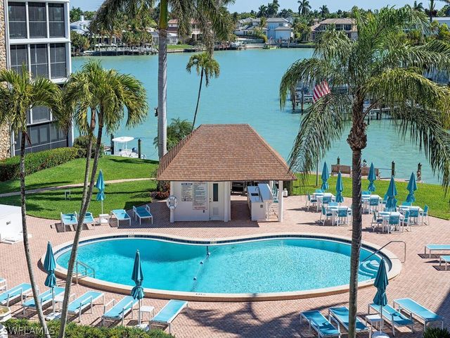 2900 GULF SHORE BLVD N 410, Naples, FL 34103