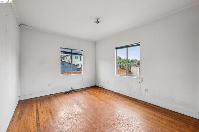 2534 Mathews Street, Berkeley, CA 94702
