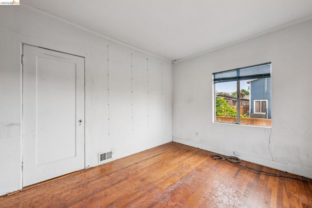 2534 Mathews Street, Berkeley, CA 94702